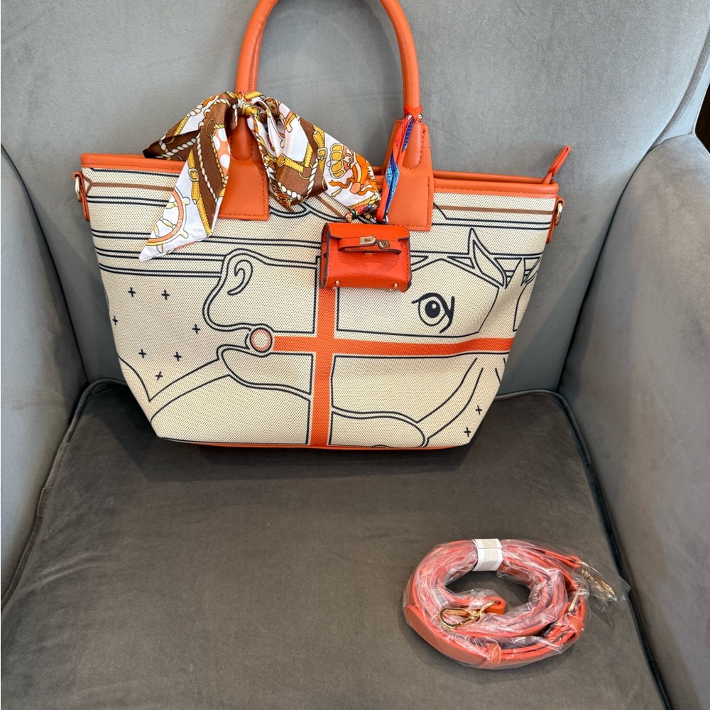 Equestrian Designer Inspired Luxury Horse Handbag with Scarf and Bag Charm New
